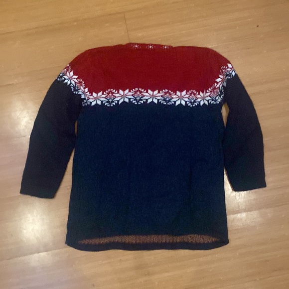 Santa sweater - Picture 3 of 3